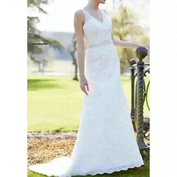 Wedding Dress Womens Size 4-6 Ivory Mermaid Lace Jewelled Clusters Elegant Roman - Picture 16 of 16